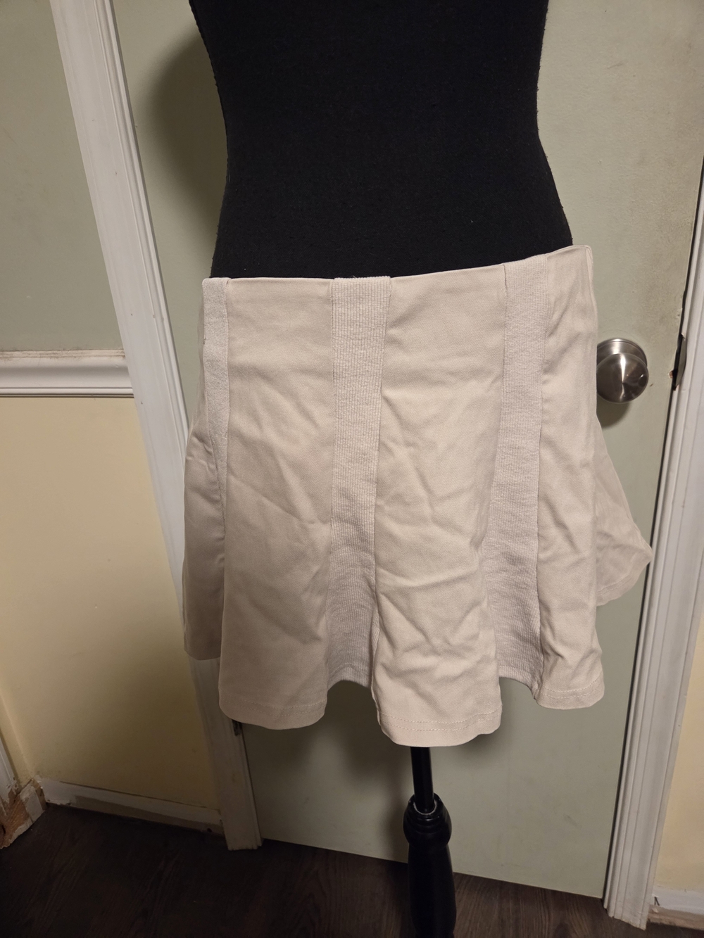 AKIRA Cream Circle Skater Mini Skirt